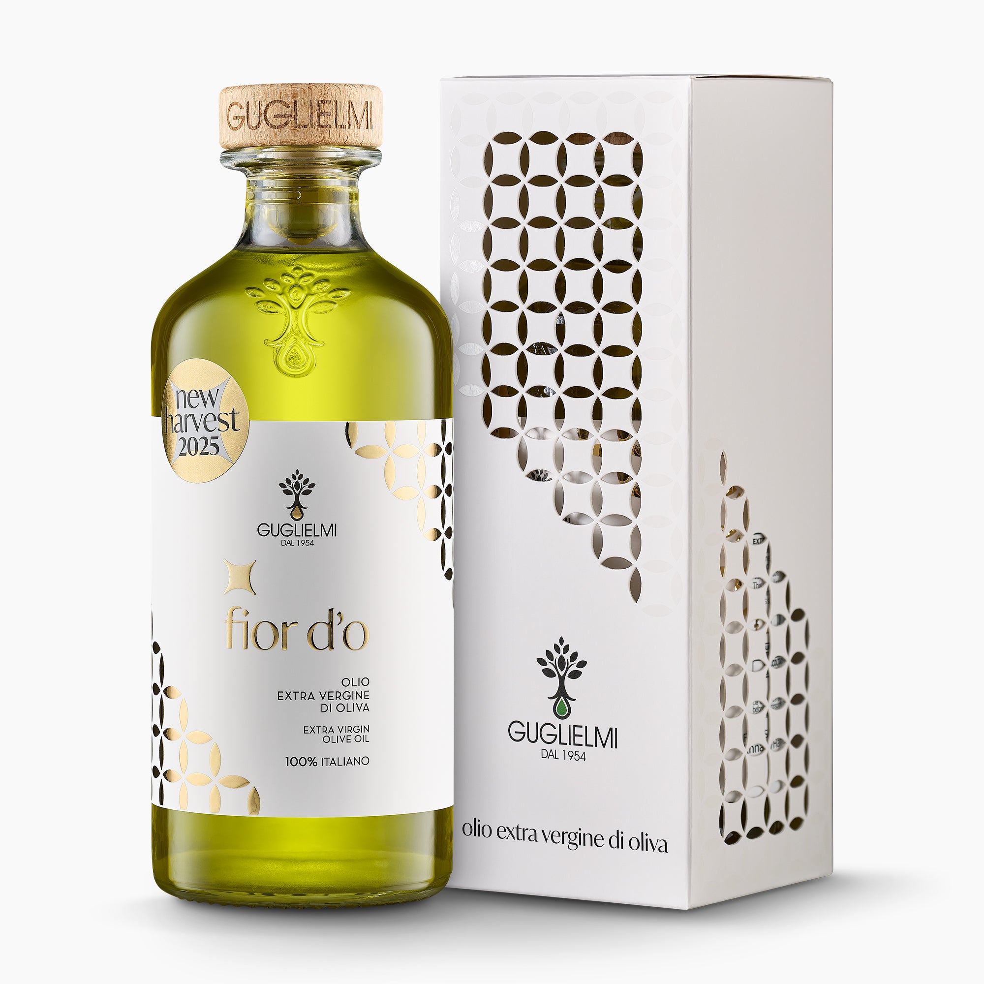 Guglielmi Fior D’O Nuovo 500ml bottle with elegant gift box.