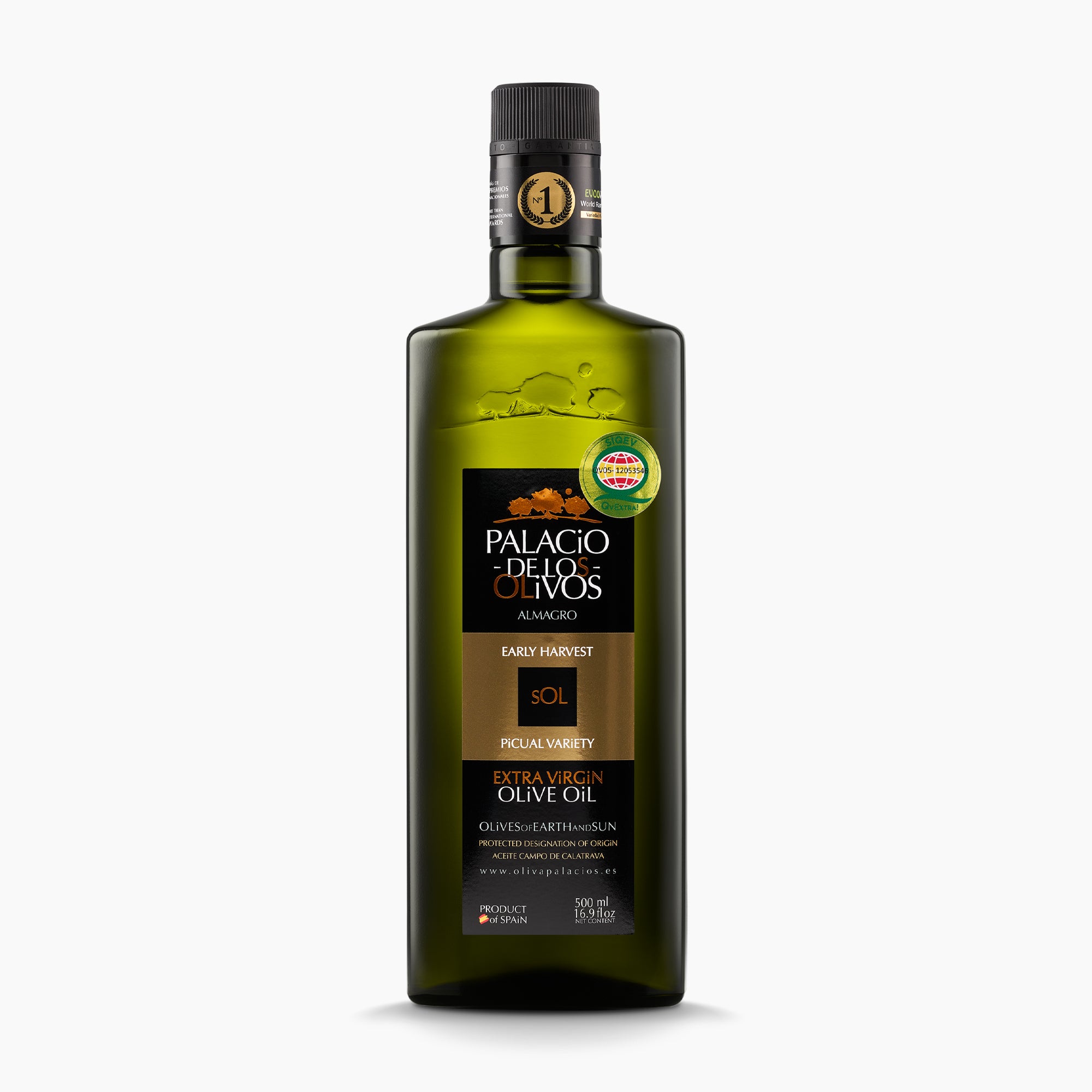 A bottle of Palacio de los Olivos Picual DOP Aceite Campo De Calatrava extra virgin olive oil.