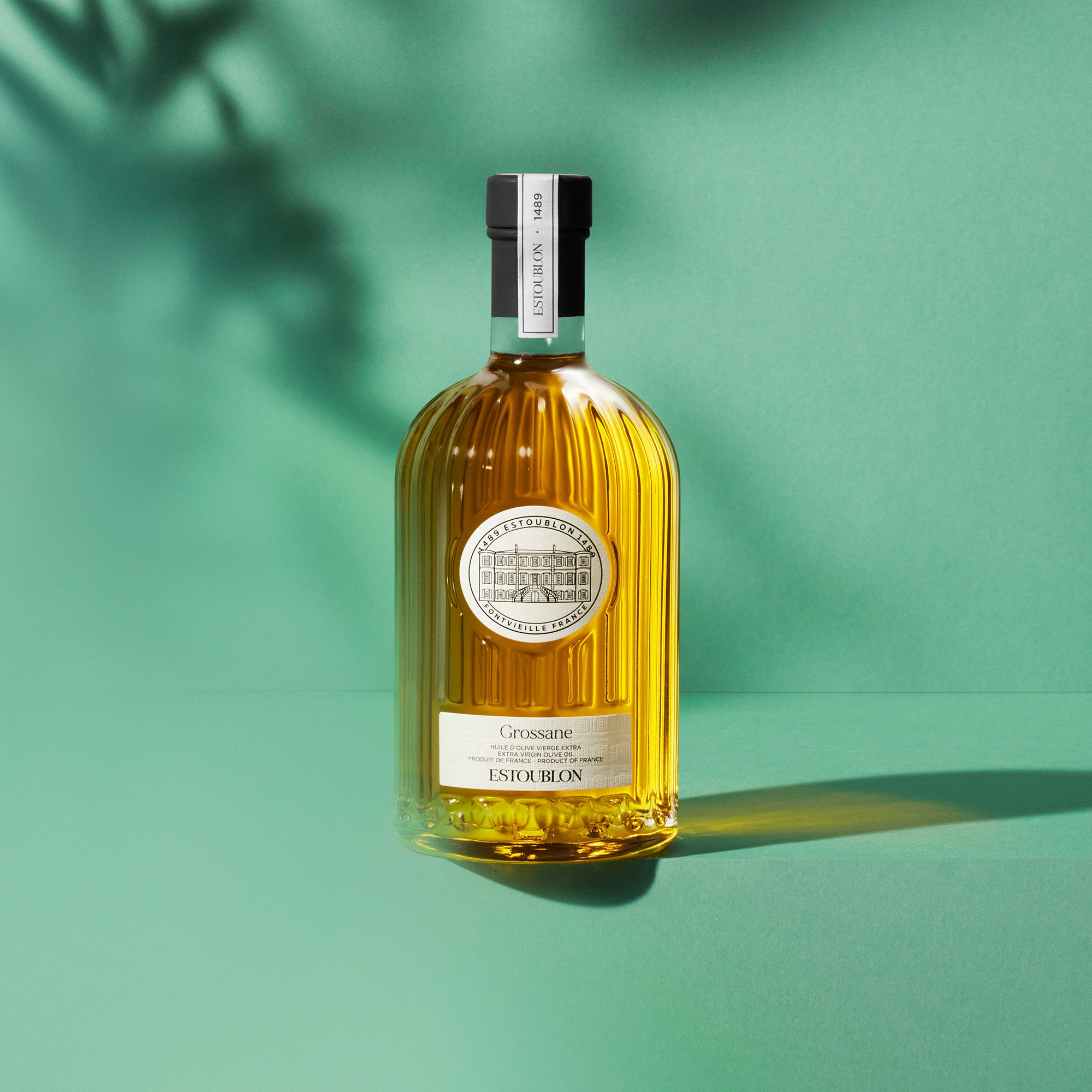 An Estoublon Grossane 500 ml extra virgin olive oil bottle.