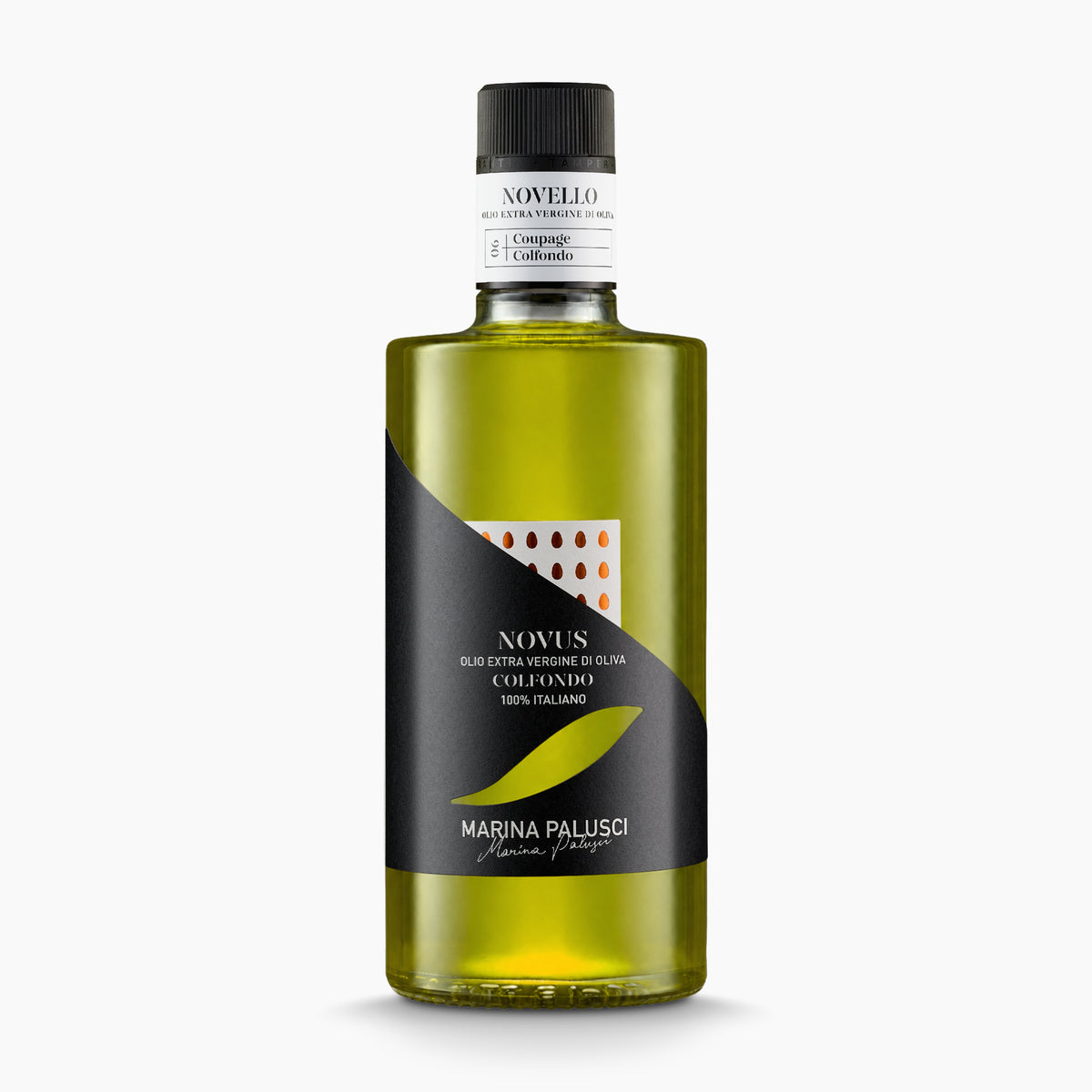A 500ml bottle of Marina Palusci Novus
extra virgin olive oil.