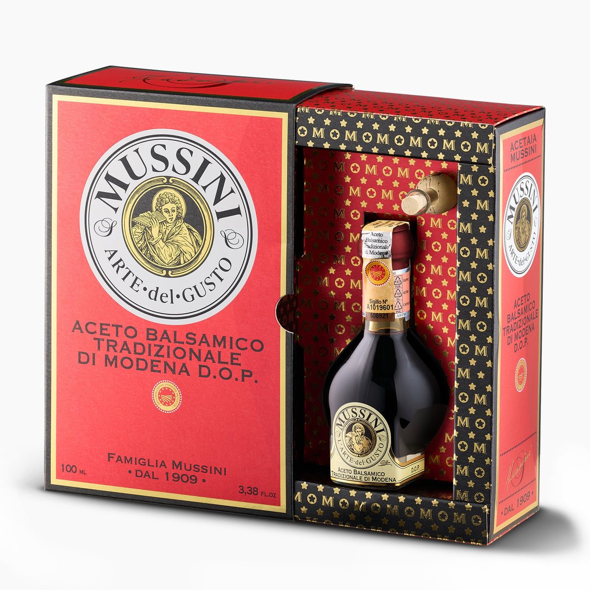 Open Mussini gift box displaying the 100 ml bottle of 12-year Traditional Balsamic Vinegar of Modena DOP.