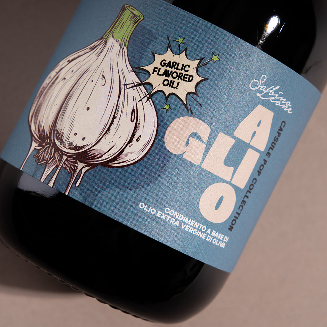 Close-up of the Sabino Leone Garlic 250 ml bottle label.