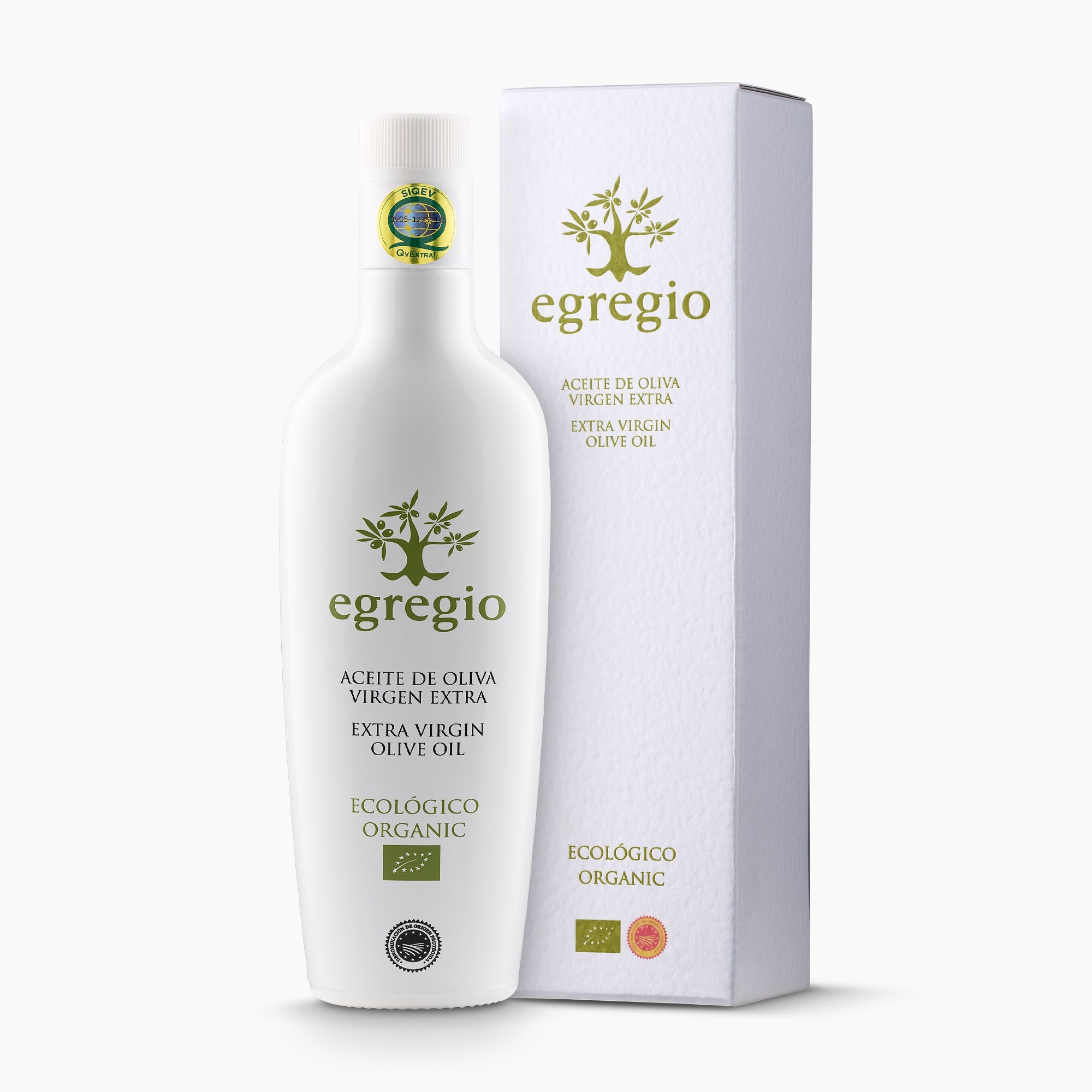 A 500 ml bottle of Oleoestepa Egregio Organic extra virgin olive oil, with an elegant gift box, from Andalusia, Spain.
