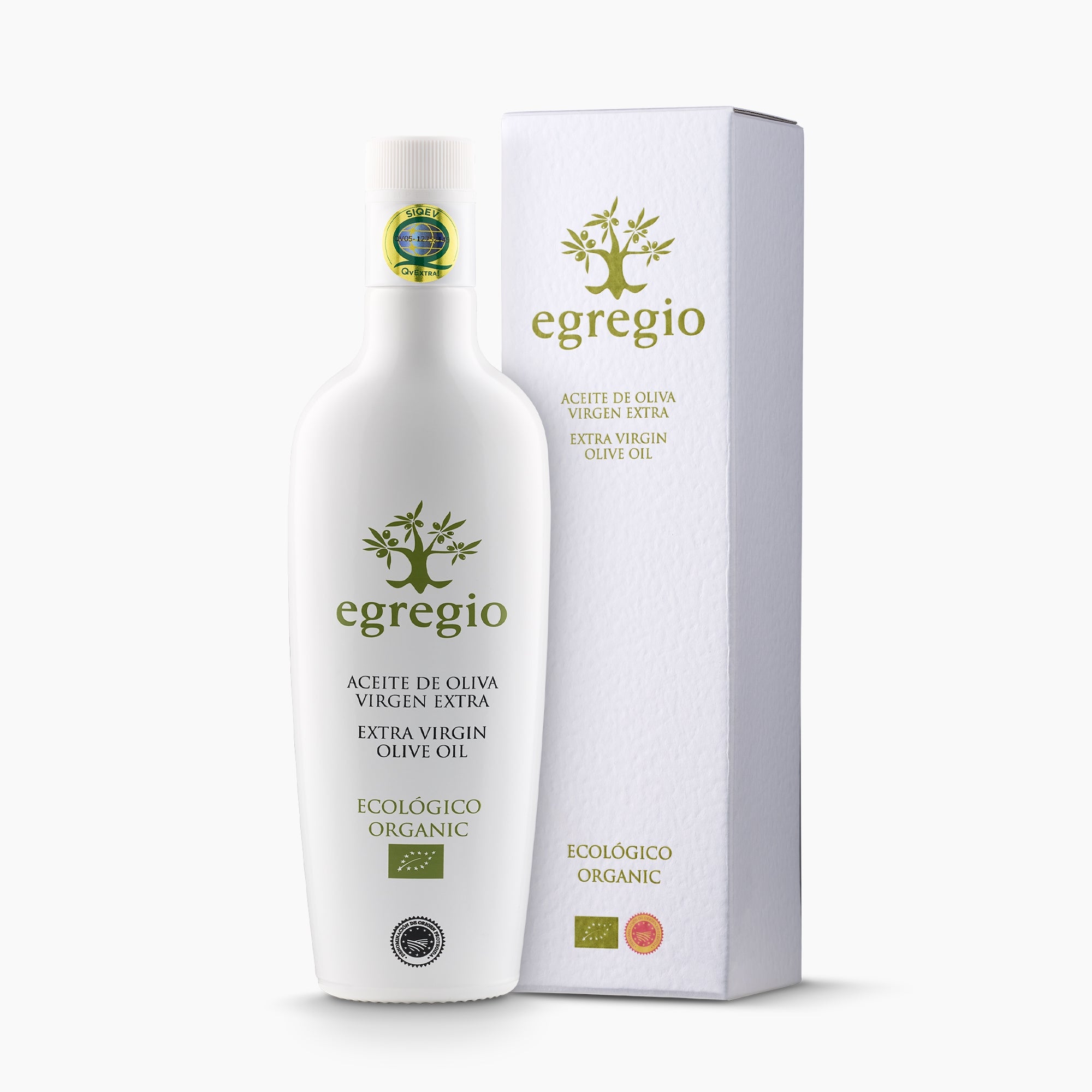 A 500 ml bottle of Oleoestepa Egregio Organic extra virgin olive oil, with an elegant gift box, from Andalusia, Spain.